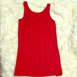 red tank top